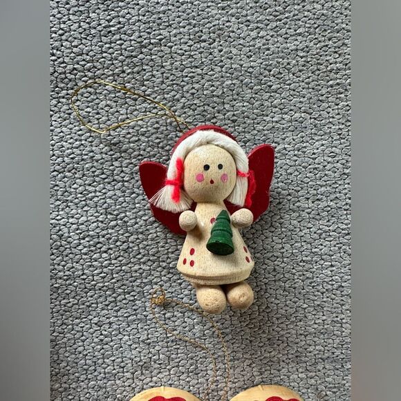 Vintage and Antique Wooden Christmas Tree Holiday Ornaments Decor Bundle of 6 - Picture 7 of 8